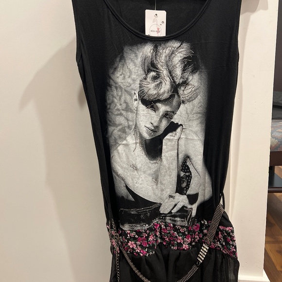 Miss Miss Elegant top - Picture 1 of 15